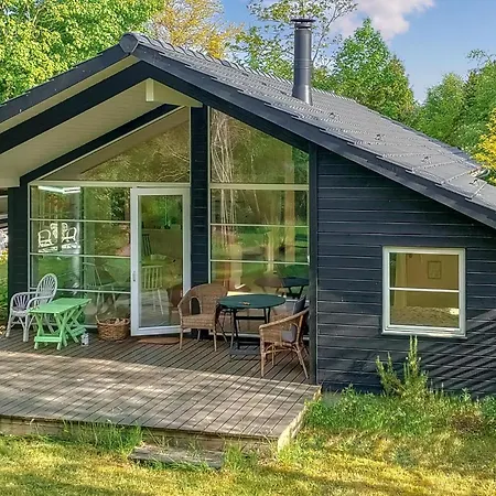 2 Bedroom Gorgeous In Сasa de vacaciones *