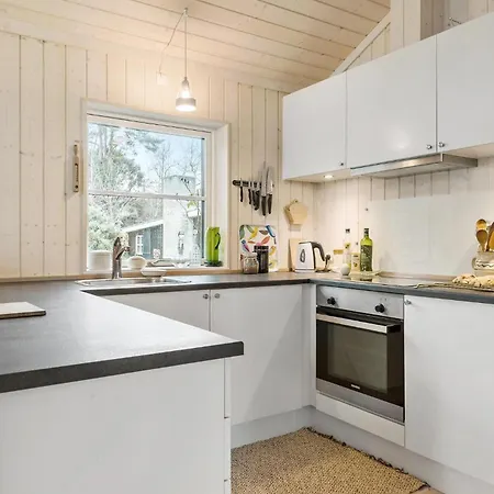 2 Bedroom Gorgeous In *