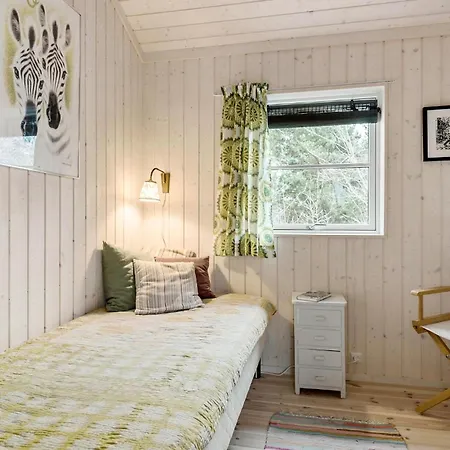 Ferienhaus 2 Bedroom Gorgeous In Oro